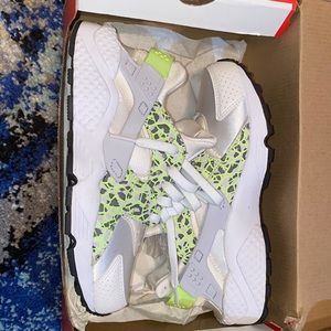 Barley worn womens Nike excellent condition